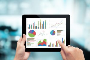 Comparing business reporting tools for accurate forecasting and operational analysis